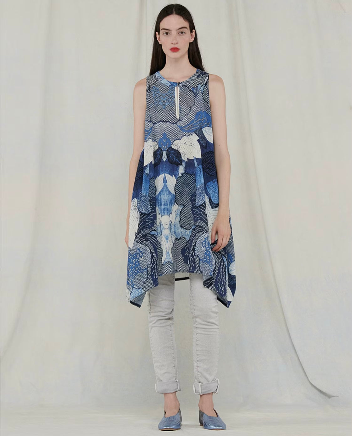 Affable Sleeveless Tunic in Blue Floral